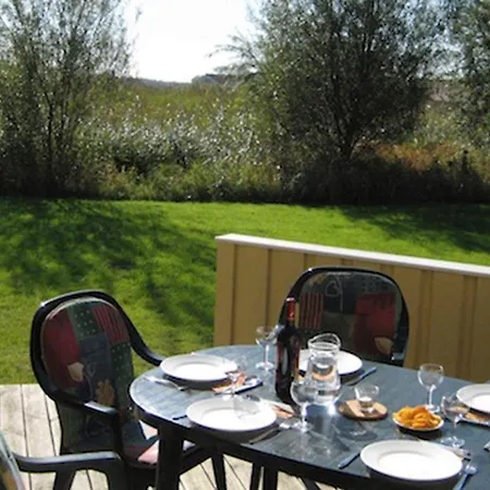 12 Person In בית נופש